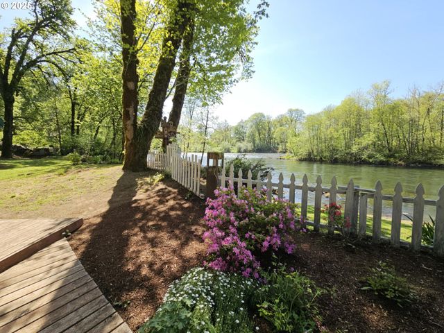 41485 DEERHORN Rd, Springfield, OR 97478