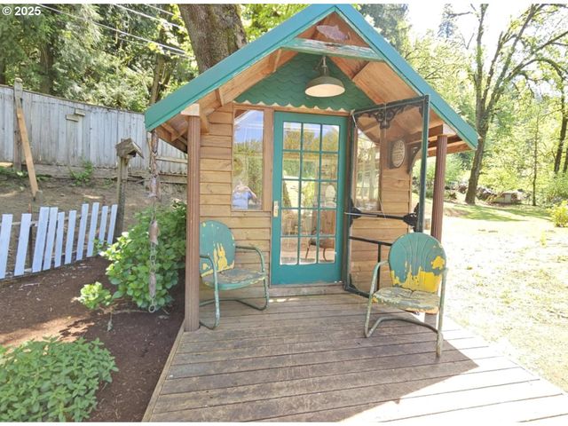 41485 DEERHORN Rd, Springfield, OR 97478