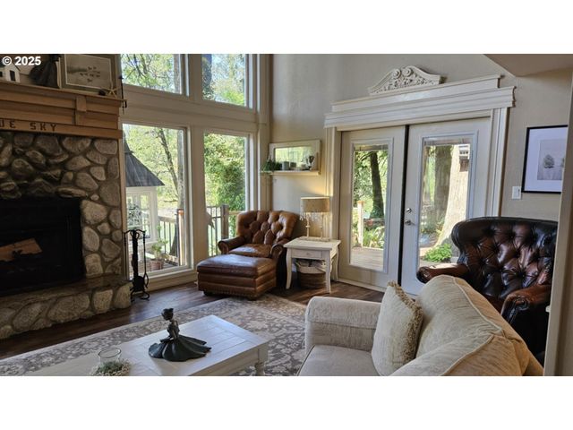 41485 DEERHORN Rd, Springfield, OR 97478