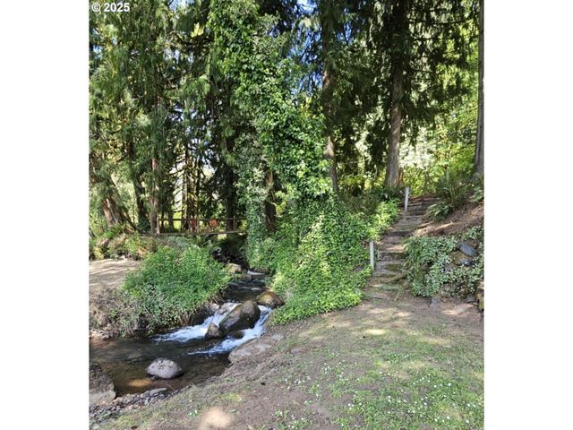 41485 DEERHORN Rd, Springfield, OR 97478