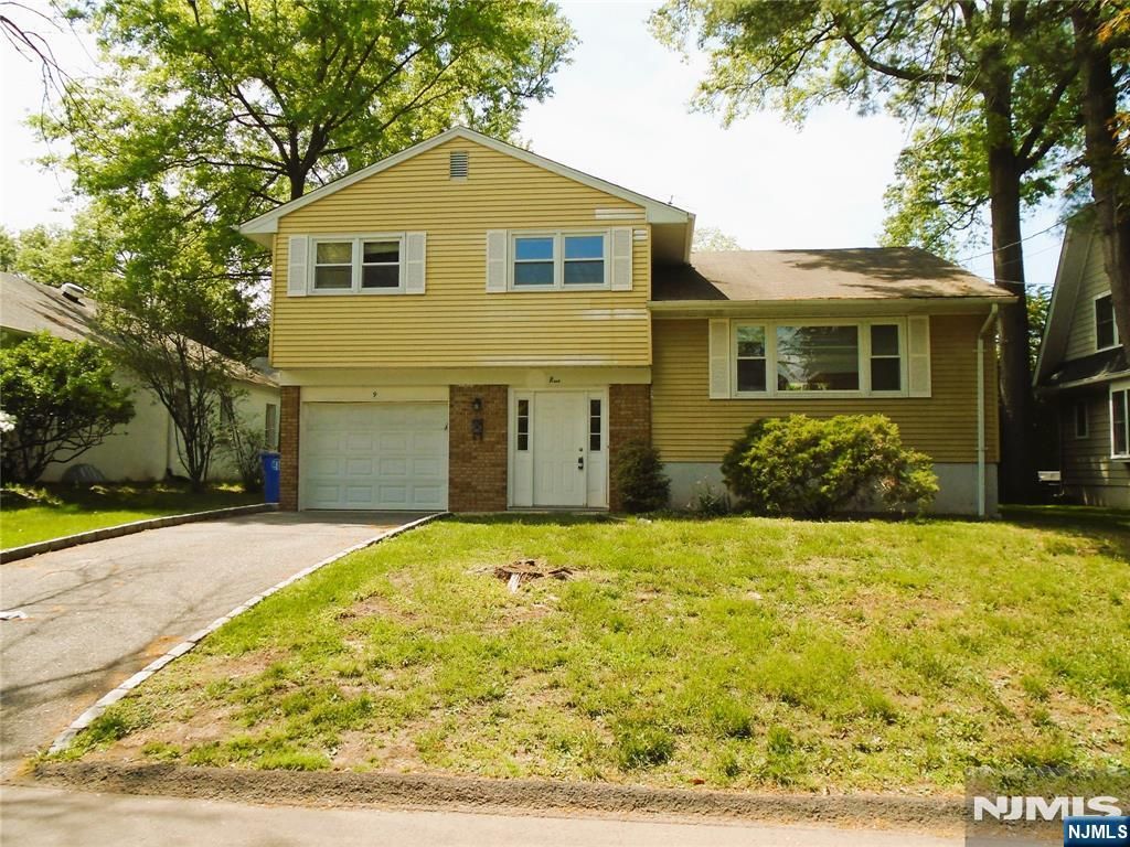 9 N Lyle, Tenafly, NJ 07670
