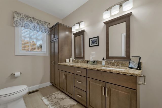 4 Mulberry Court, Wolfeboro, NH 03894