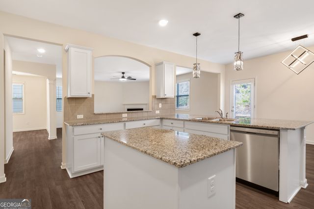 153 Wayside Terrace, Braselton, GA 30517