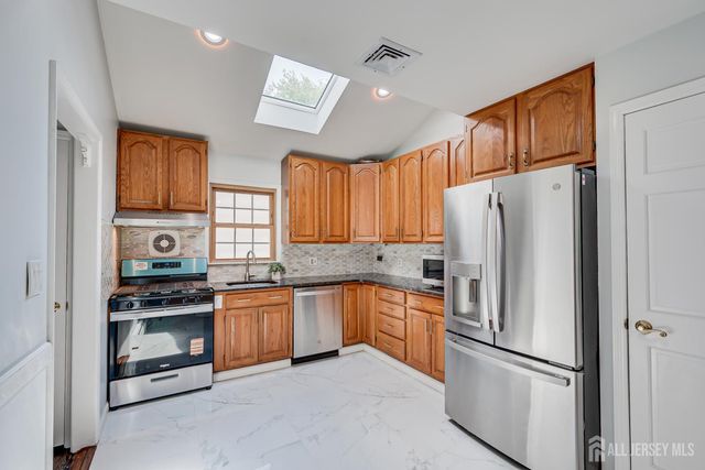 36 Aylin Street, Metuchen, NJ 08840