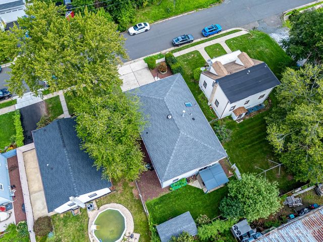 36 Aylin Street, Metuchen, NJ 08840