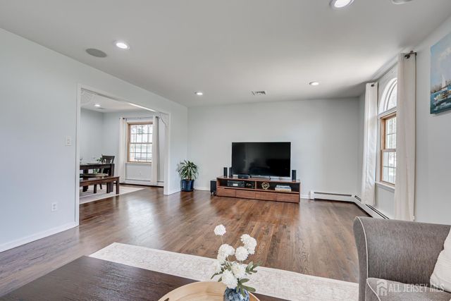 36 Aylin Street, Metuchen, NJ 08840