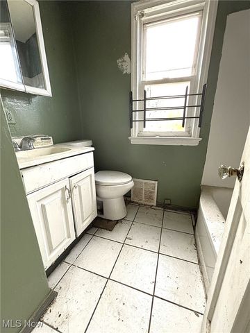 16814 Wayne Drive, Cleveland, OH 44108