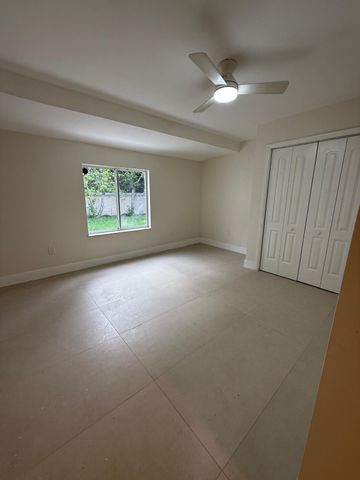 1991 NW 98th Avenue, Sunrise, FL 33322