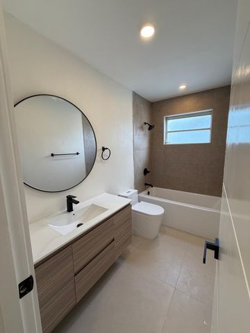 1991 NW 98th Avenue, Sunrise, FL 33322