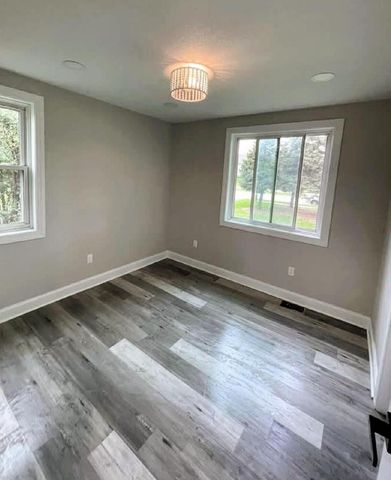 3531 Rawson AVENUE, Franklin, WI 53132