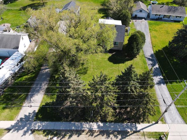 3531 Rawson AVENUE, Franklin, WI 53132