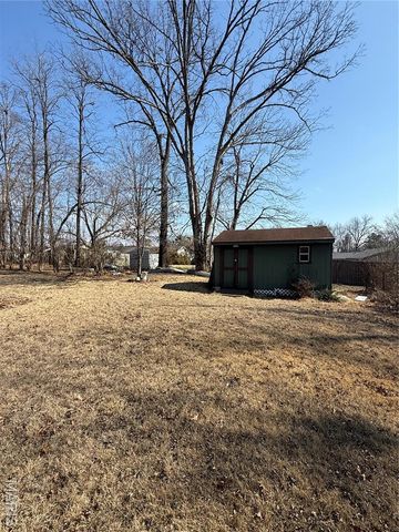 2304 Lee Street, Poplar Bluff, MO 63901