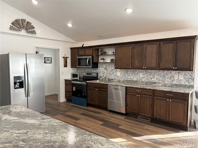 2304 Lee Street, Poplar Bluff, MO 63901