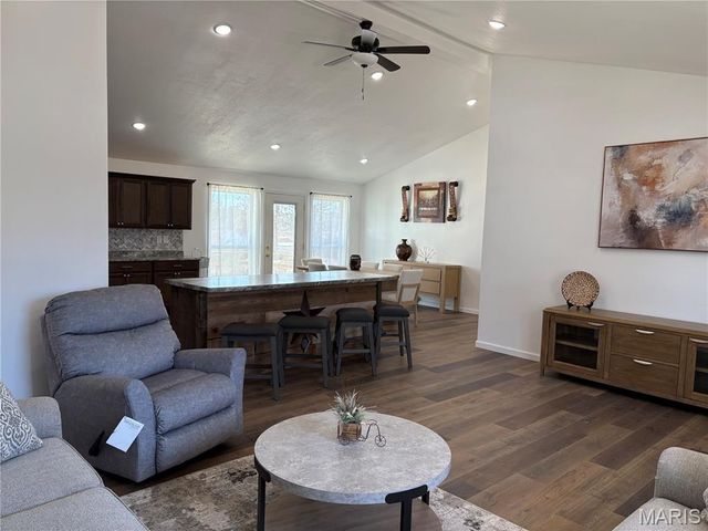 2304 Lee Street, Poplar Bluff, MO 63901