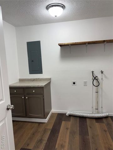 2304 Lee Street, Poplar Bluff, MO 63901