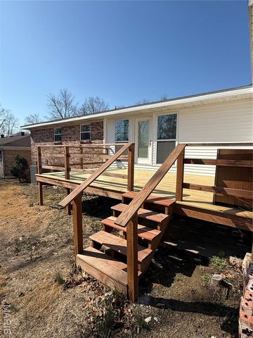 2304 Lee Street, Poplar Bluff, MO 63901