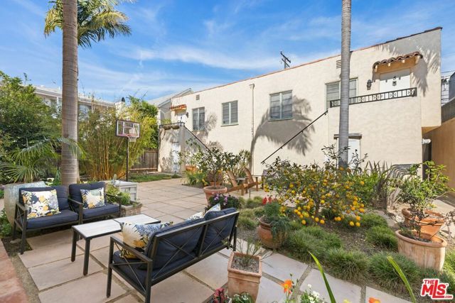 827 12th Street, Santa Monica, CA 90403
