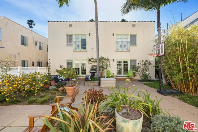 827 12th Street, Santa Monica, CA 90403