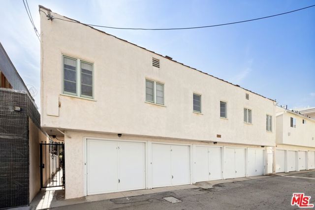 827 12th Street, Santa Monica, CA 90403