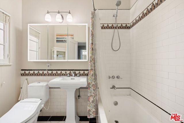 827 12th Street, Santa Monica, CA 90403