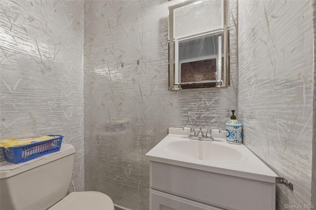 25552 148th Drive, Rosedale, NY 11422