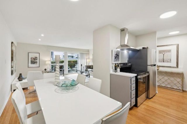 453 N Rengstorff Avenue 17, Mountain View, CA 94043