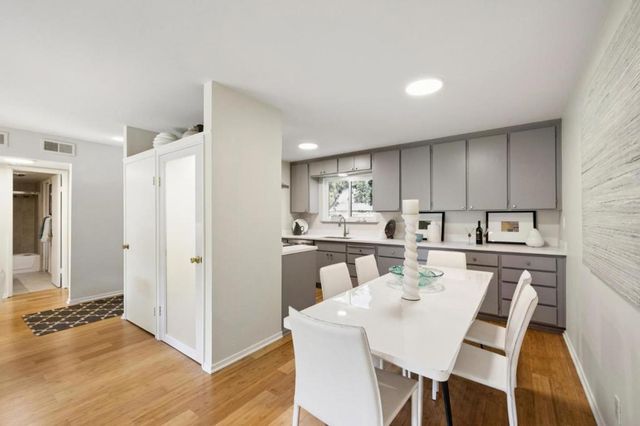 453 N Rengstorff Avenue 17, Mountain View, CA 94043