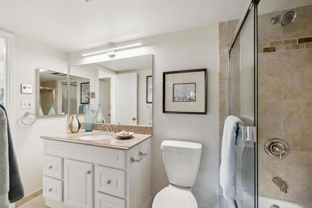 453 N Rengstorff Avenue 17, Mountain View, CA 94043