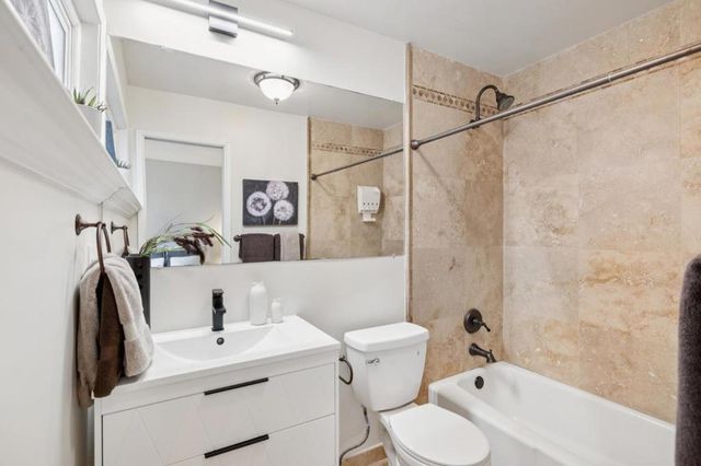 453 N Rengstorff Avenue 17, Mountain View, CA 94043