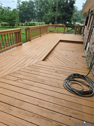 2707 Academy Rd, Powhatan, VA 23139