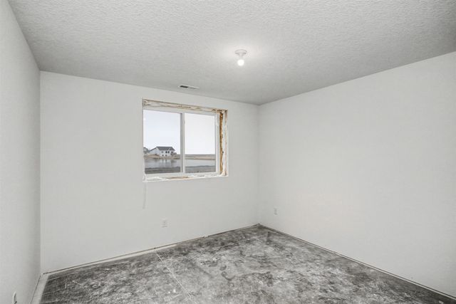 305 Springer Court, Madrid, IA 50156