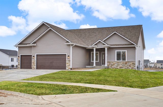 305 Springer Court, Madrid, IA 50156
