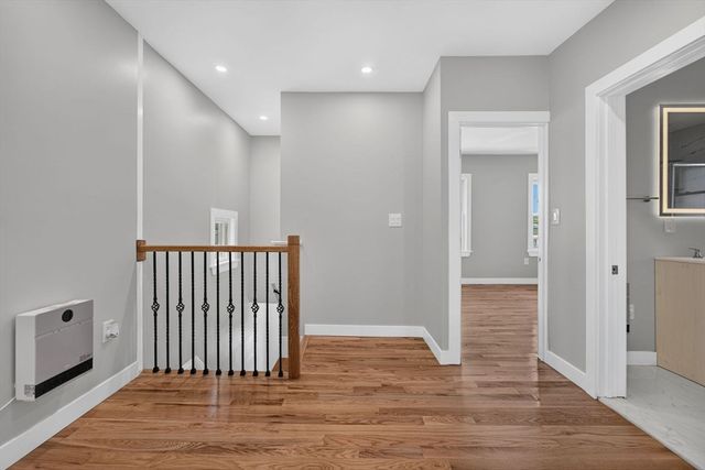31 Wordsworth St, Boston, MA 02128