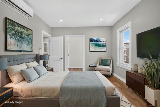31 Wordsworth St, Boston, MA 02128