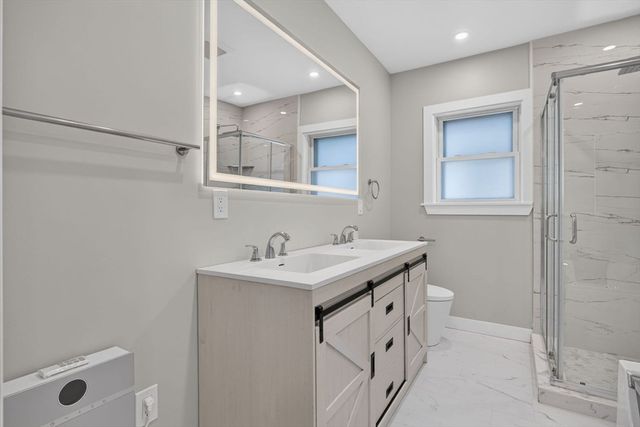 31 Wordsworth St, Boston, MA 02128