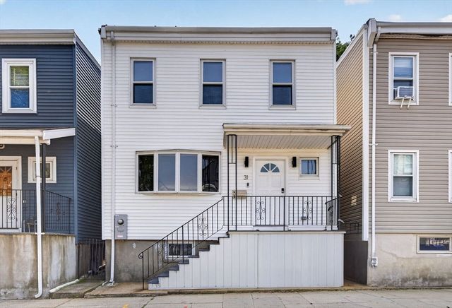 31 Wordsworth St, Boston, MA 02128