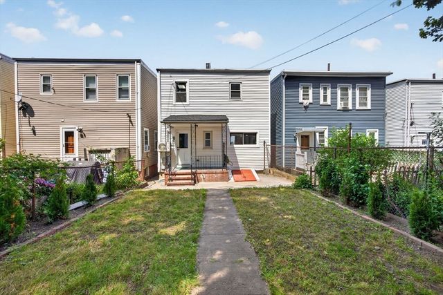 31 Wordsworth St, Boston, MA 02128