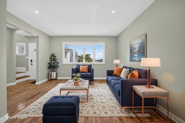 31 Wordsworth St, Boston, MA 02128