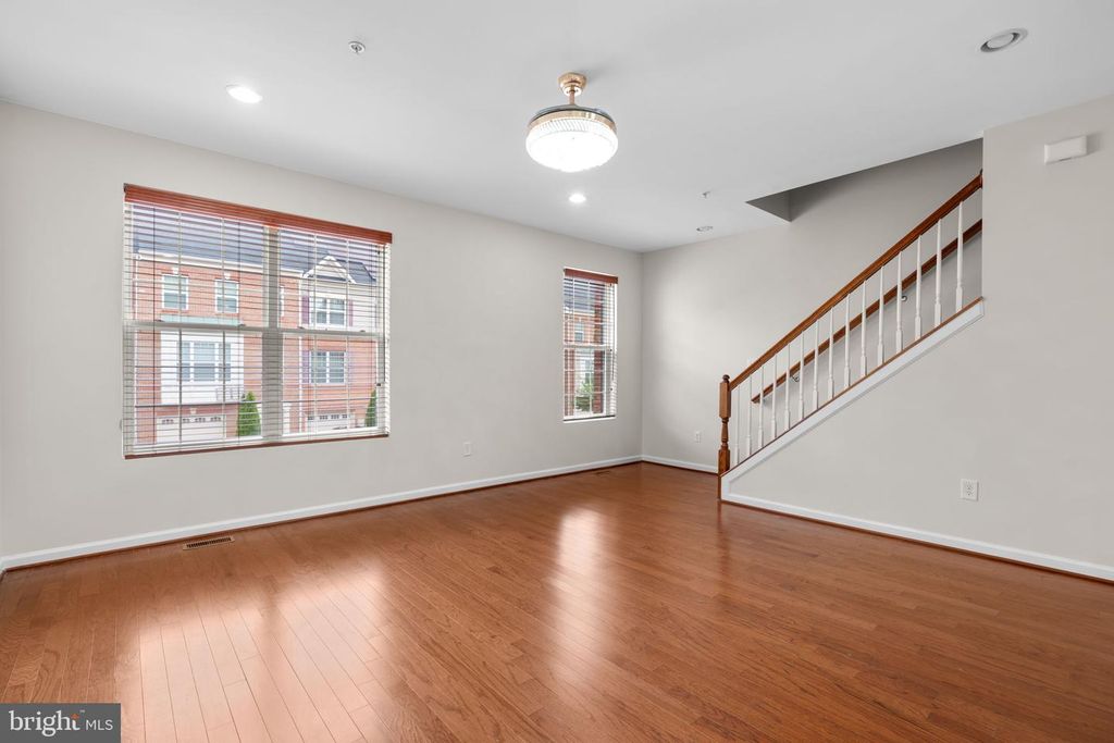 Image 5 of property listing at 7997 ALCHEMY WAY, Elkridge, MD 21075