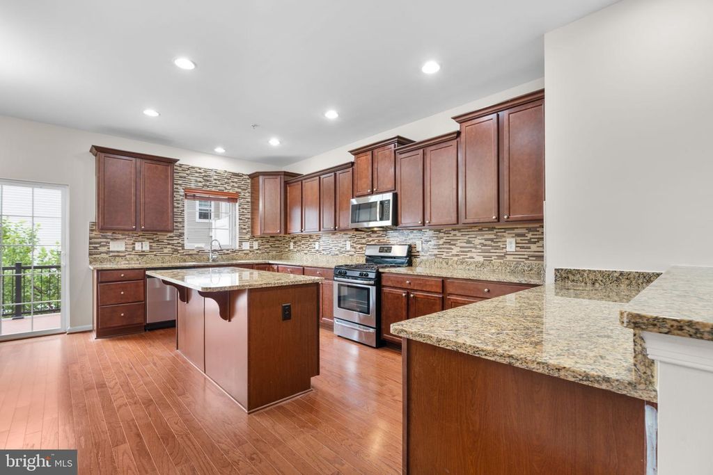 Image 7 of property listing at 7997 ALCHEMY WAY, Elkridge, MD 21075