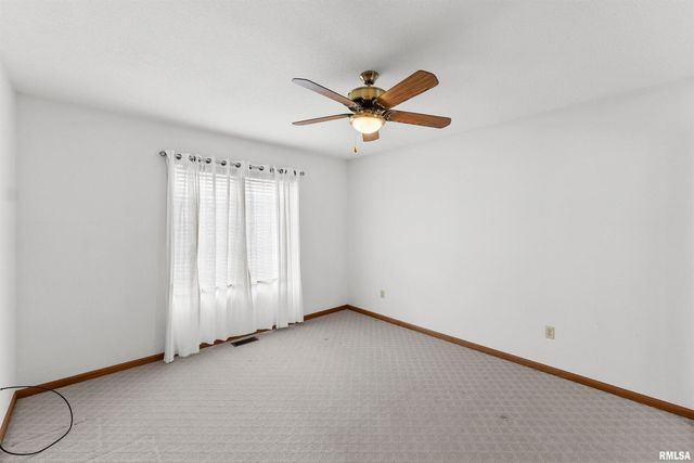 2009 VILLA PINES Circle, Carbon Cliff, IL 61239