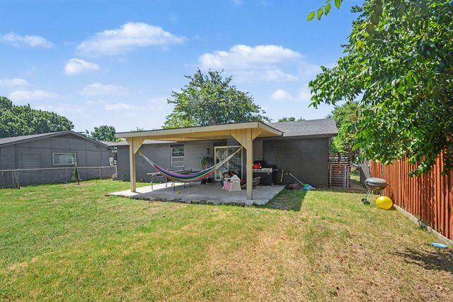 1809 Homestead Place, Garland, TX 75044
