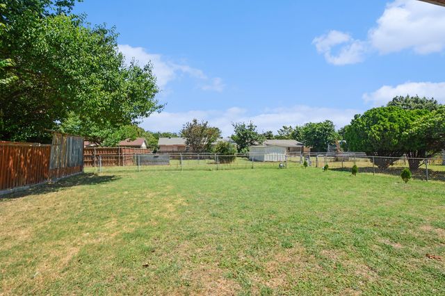 1809 Homestead Place, Garland, TX 75044