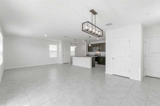 5495 WARRINGTON TOWN PATH, Wesley Chapel, FL 33545