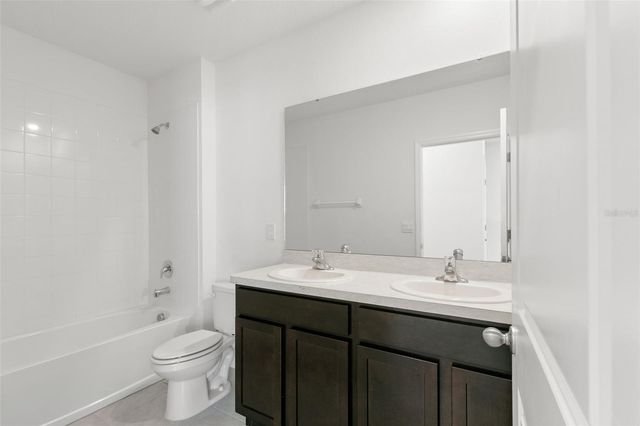 5495 WARRINGTON TOWN PATH, Wesley Chapel, FL 33545