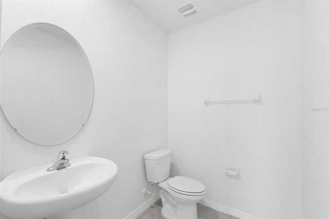 5495 WARRINGTON TOWN PATH, Wesley Chapel, FL 33545