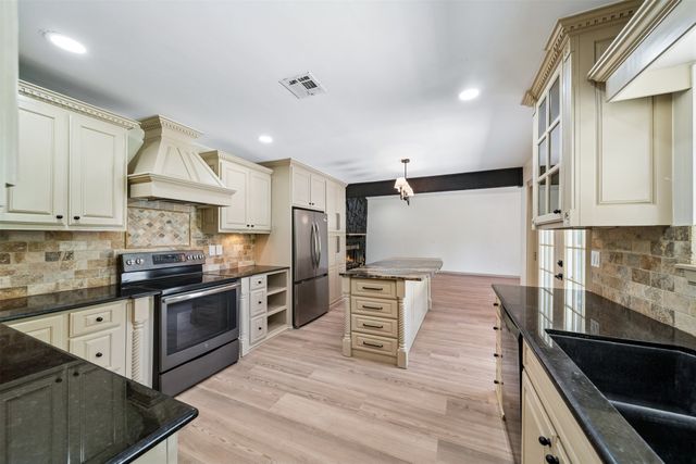 31475 Dunegan Road, Mannford, OK 74044