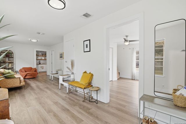 616 WILLOW, San Antonio, TX 78202