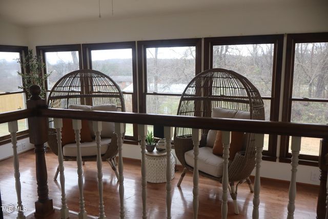 1207 Woodside Drive, Johnson City, TN 37604