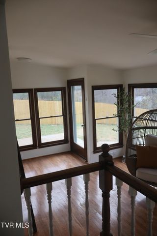 1207 Woodside Drive, Johnson City, TN 37604